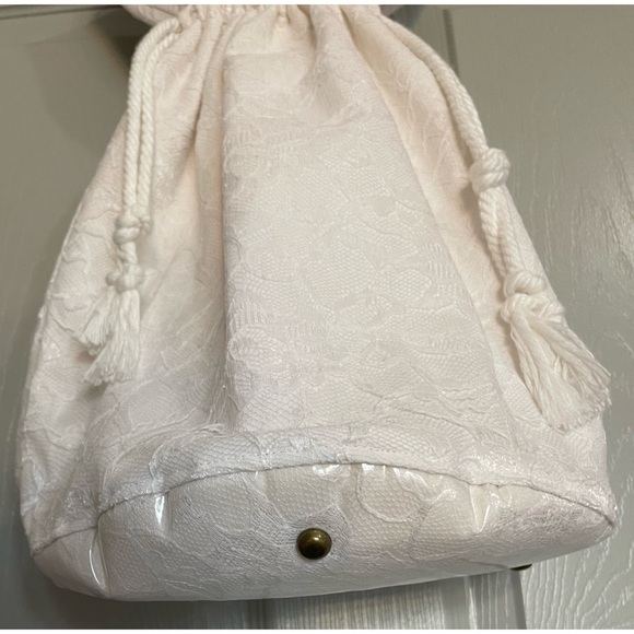 Hand Crafted White Lace Boho Wedding Purse NWT - Picture 4 of 8